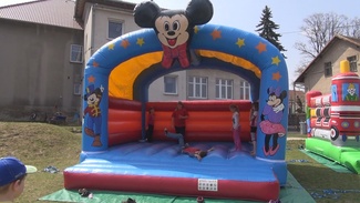 Skkac hrad, nafukovac Mickey Mouse